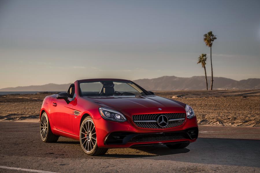 Mercedes-AMG SLC43 2016 года  (NA) (фото 8 из 30)